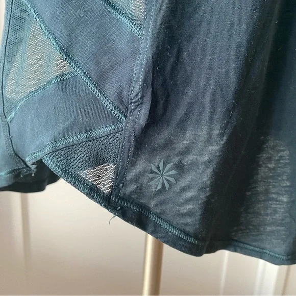 Athleta T Back Lattice Tank in Abyss (Teal Blue Green) XS Built in Bra - Picture 6 of 10